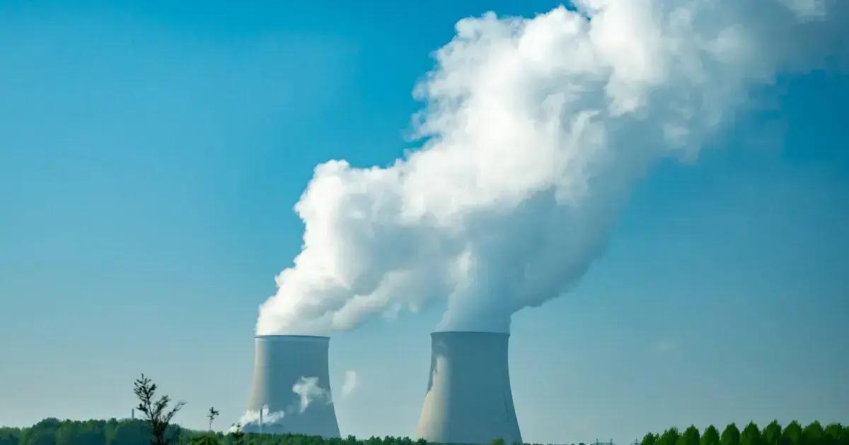 A Urgente Busca da IA por Energia Nuclear