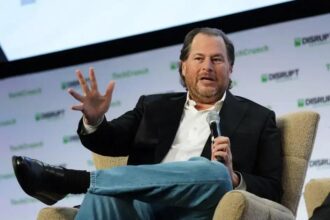 Salesforce Contrata 2.000 para Vender Produtos de IA